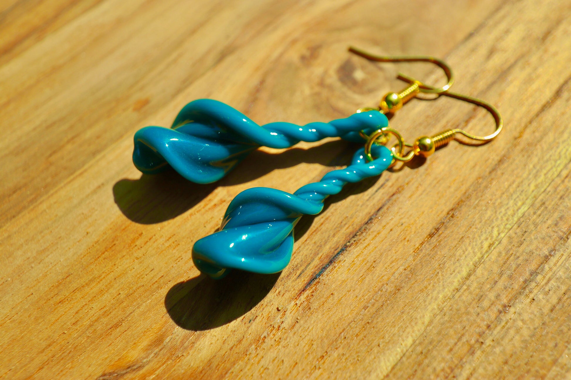 Aqua Teal Fire Twist Blown Glass Drop Earrings - Handmade Hypoallergenic Colorful Jewelry | Art By Aaron Dye